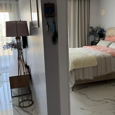 два этажа турция Apartment *